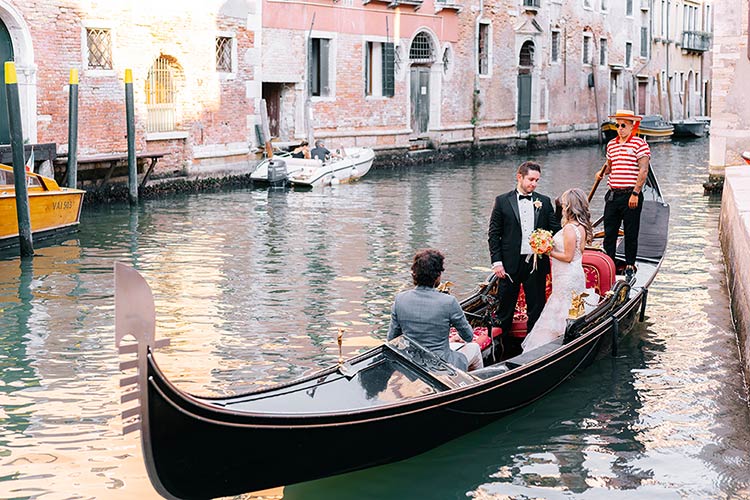 A Gondola Wedding: The Ultimate Romantic Experience in Venice