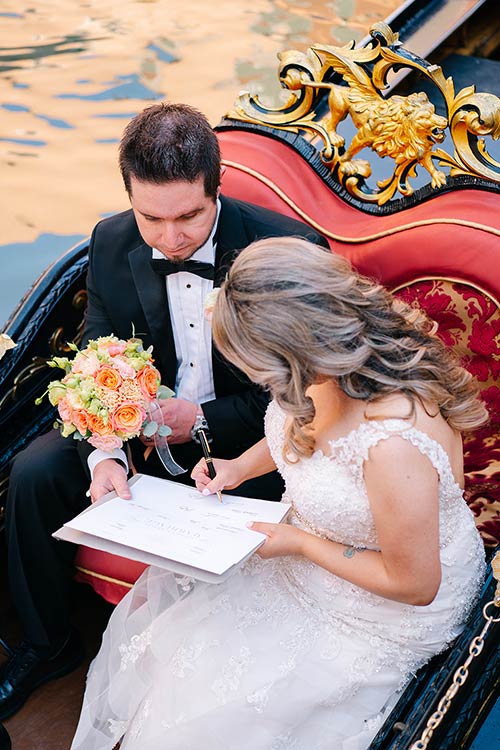 A Gondola Wedding: The Ultimate Romantic Experience in Venice